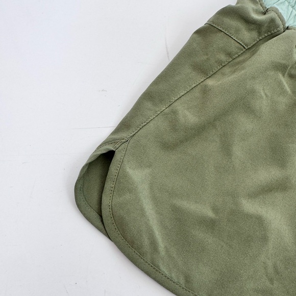 Patagonia Nine Trails Shorts 4" Inseam Green Women's Small - Picture 4 of 10